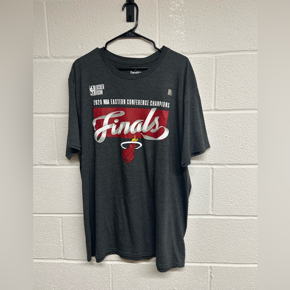 Fanatics Mens Miami Heat 2020 Eastern Conference Champions Locker Room T-Shirt L